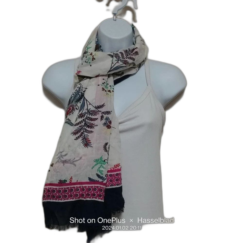 Talbots NWT Floral Botanical Fringe Hem Multifunctional Rectangle Scarf Wrap
